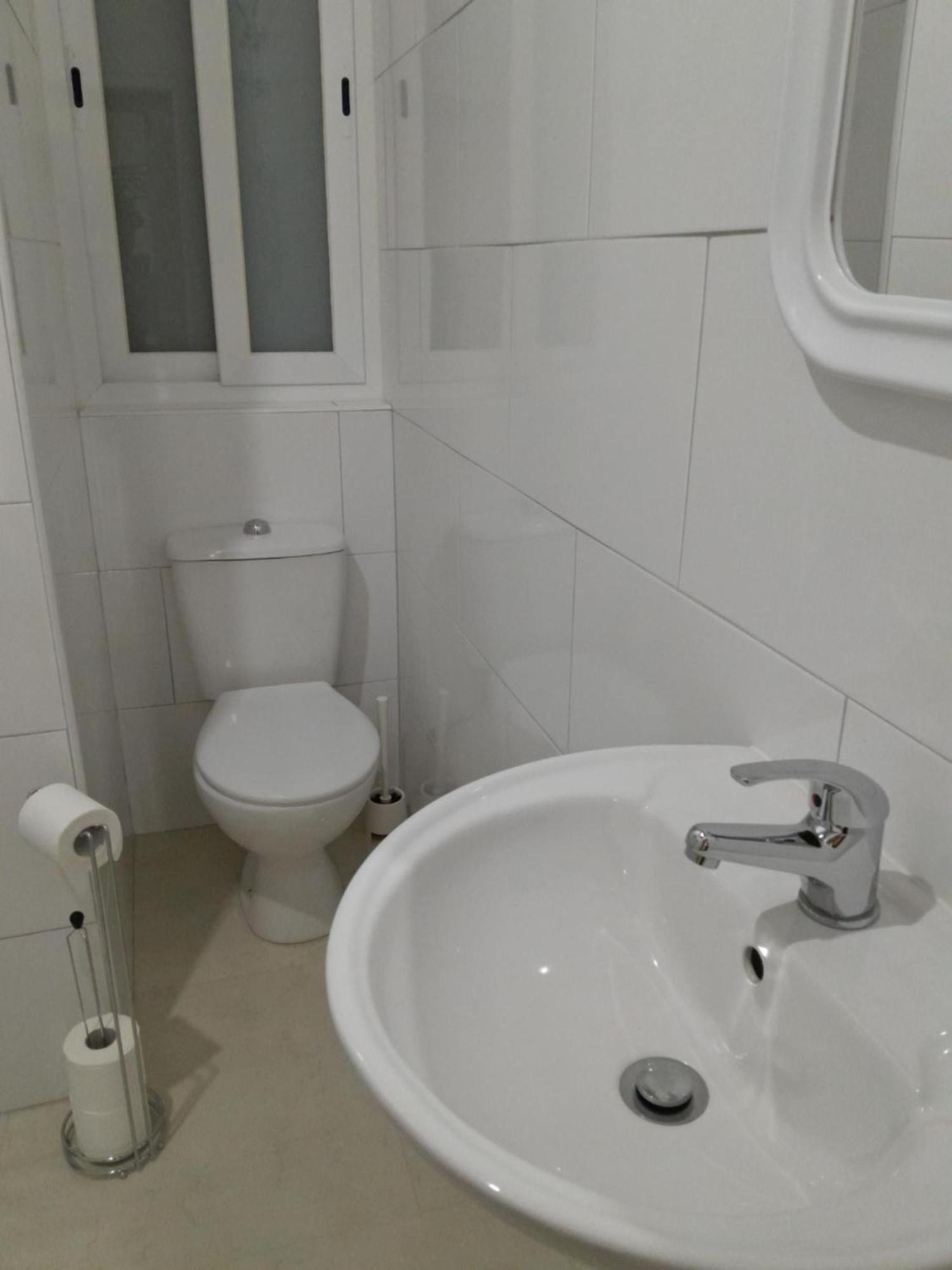 Limestone Sun Suites Слима Екстериор снимка