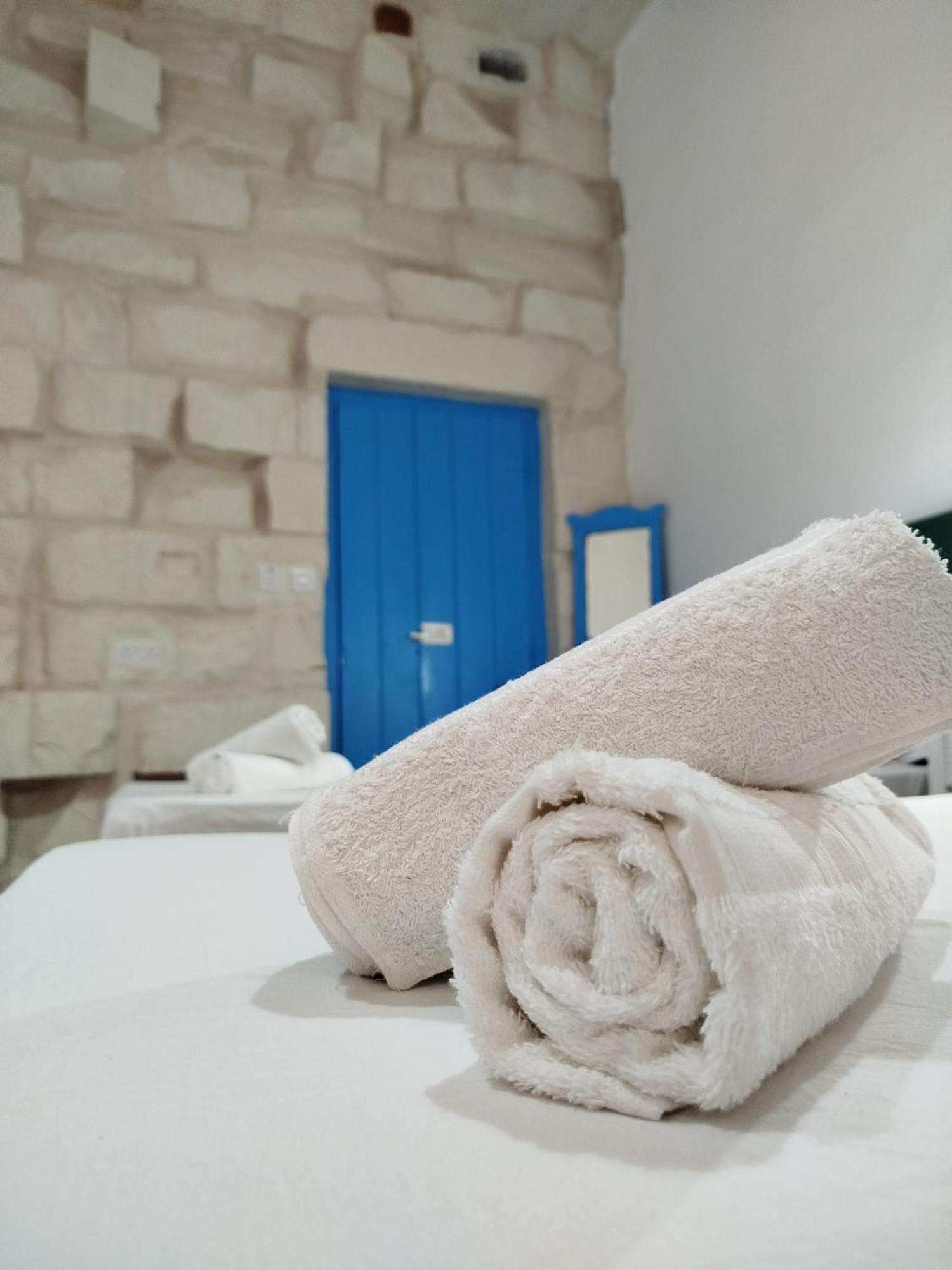 Limestone Sun Suites Слима Екстериор снимка
