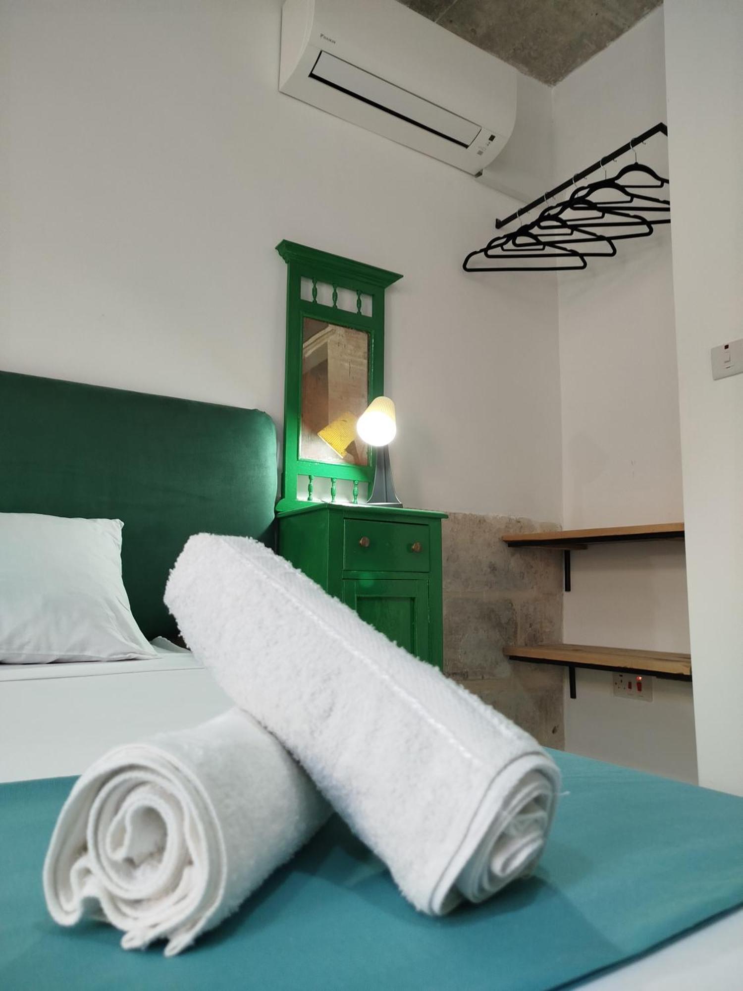 Limestone Sun Suites Слима Стая снимка