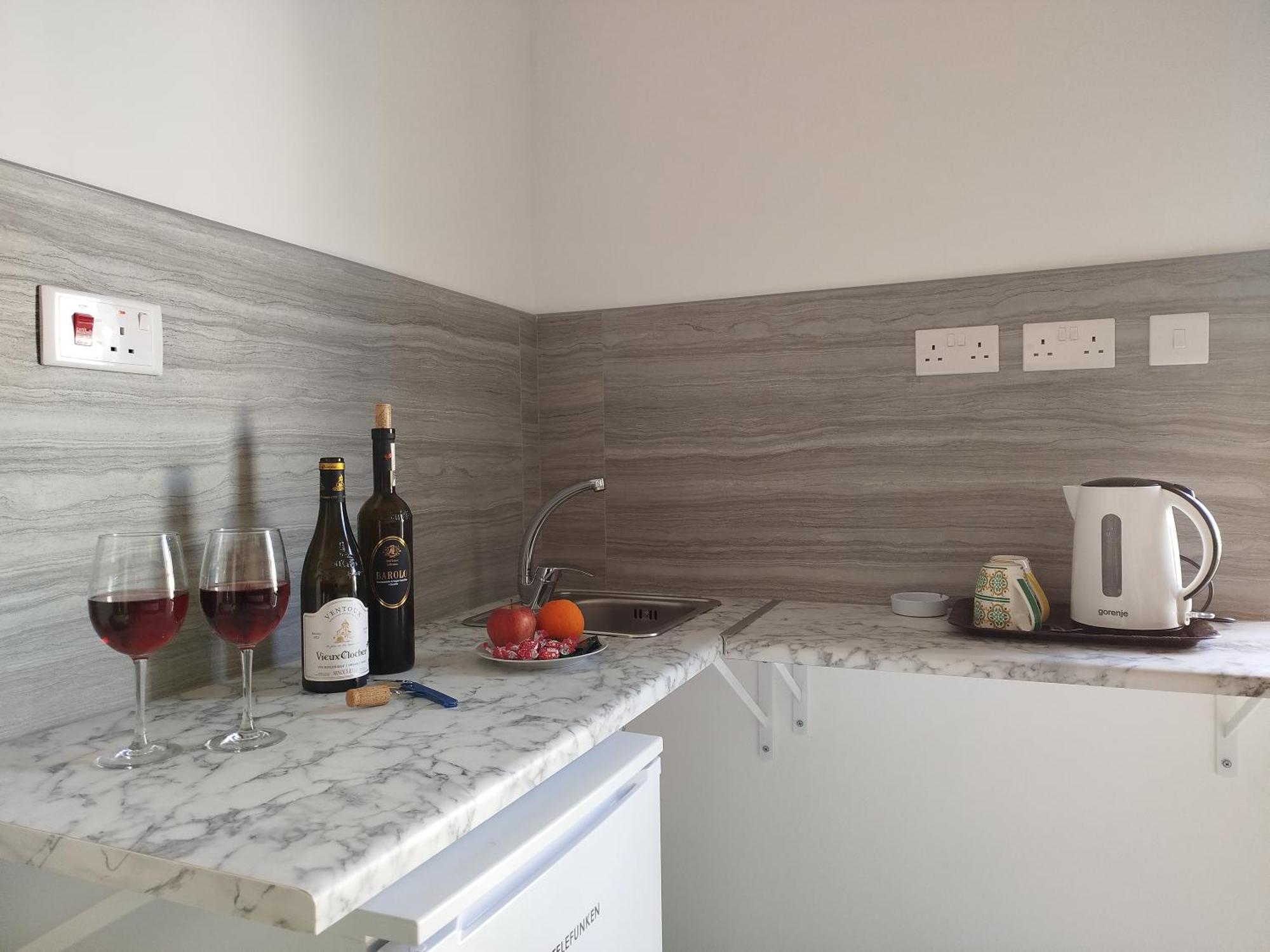 Limestone Sun Suites Слима Стая снимка