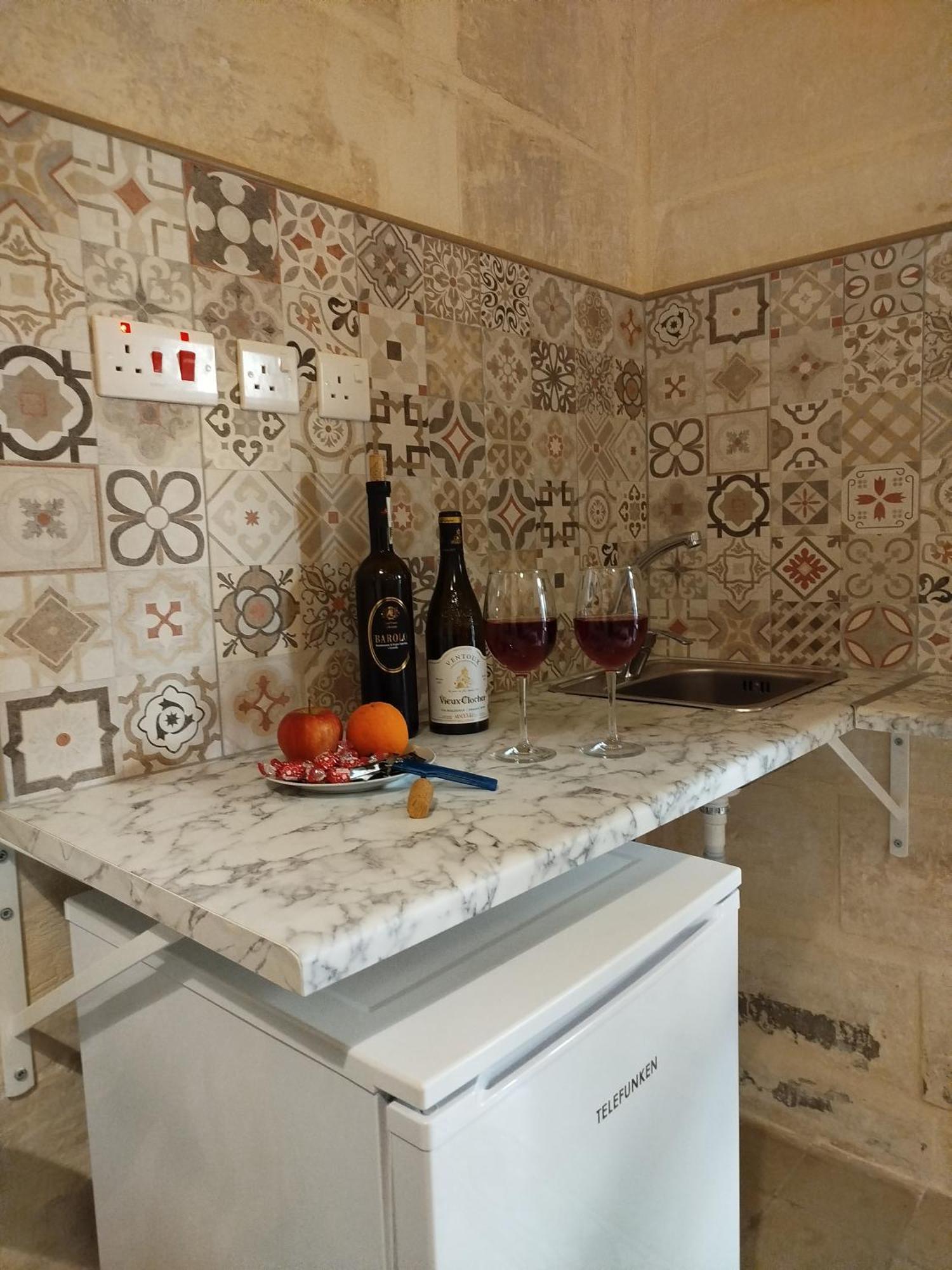 Limestone Sun Suites Слима Стая снимка